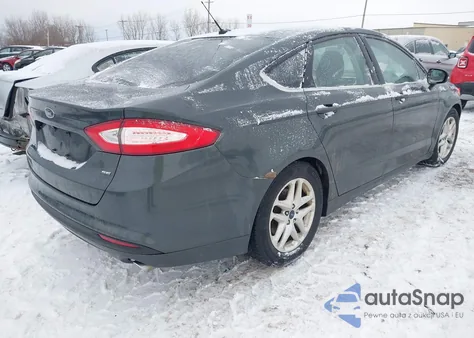 2015 Ford Fusion Se z USA, uszkodzony, nr VIN 3FA6P0H79FR238421